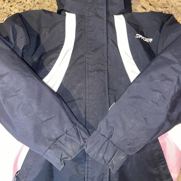 Spyder winter coat for ski or snow - Picture 4 of 8